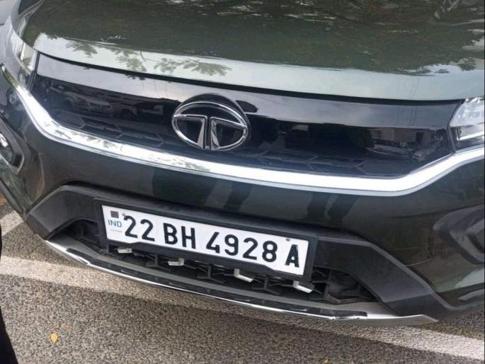 Register old vehicles also in BH series from now | जुन्या वाहनांचीही बीएच सीरिजमध्ये करा नोंदणी; अध्यादेश जारी Register old vehicles also in BH series from now | जुन्या वाहनांचीही बीएच सीरिजमध्ये करा नोंदणी; अध्यादेश जारी