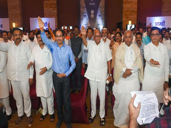 BJP leader Kirit Somaiya said that NCP President Sharad Pawar had a hand in his letter of the Wadhavan family mac | वाधवान कुटुंबियांना दिलेल्या पत्रामागे 'या' बड्या नेत्याचा हात; भाजपाचा घणाघात BJP leader Kirit Somaiya said that NCP President Sharad Pawar had a hand in his letter of the Wadhavan family mac | वाधवान कुटुंबियांना दिलेल्या पत्रामागे 'या' बड्या नेत्याचा हात; भाजपाचा घणाघात