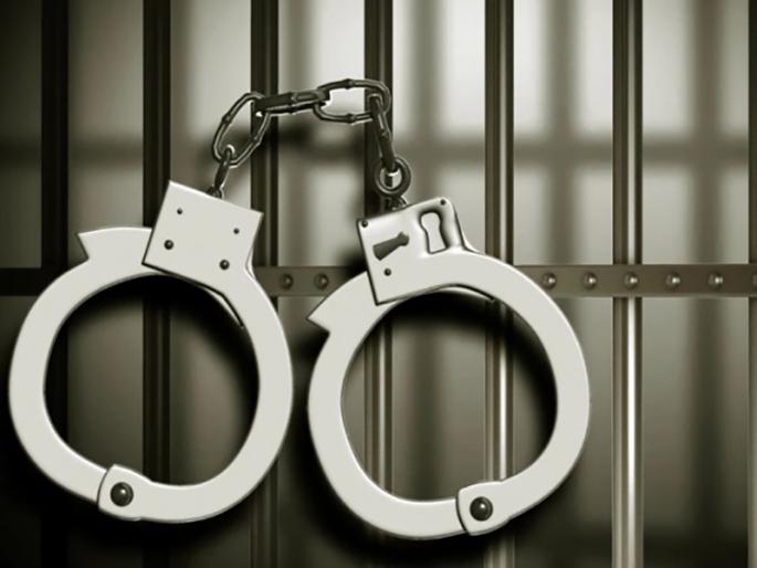 23 lakh counterfeit pesticides seized; Police raid godown, arrest one in navi mumbai | २३ लाखाची बनावट जंतुनाशके जप्त; गोडाउनवर छापा टाकून पोलीसांची कारवाई, एकाला अटक 23 lakh counterfeit pesticides seized; Police raid godown, arrest one in navi mumbai | २३ लाखाची बनावट जंतुनाशके जप्त; गोडाउनवर छापा टाकून पोलीसांची कारवाई, एकाला अटक