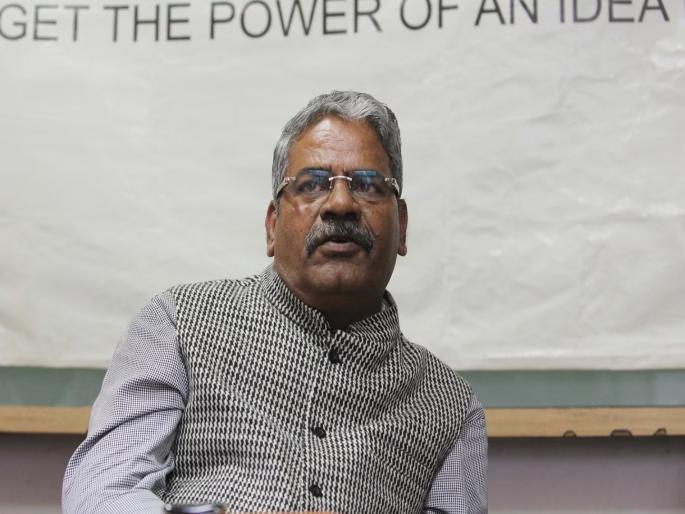 The new route is unfair to farmers; Pune-Nashik railway should be built on the old route - Adhalrao Patil | नव्याने होणारा मार्ग शेतकऱ्यांसाठी अन्यायकारक; पुणे-नाशिक रेल्वेमार्ग जुन्या मार्गानेच व्हावा - आढळराव पाटील The new route is unfair to farmers; Pune-Nashik railway should be built on the old route - Adhalrao Patil | नव्याने होणारा मार्ग शेतकऱ्यांसाठी अन्यायकारक; पुणे-नाशिक रेल्वेमार्ग जुन्या मार्गानेच व्हावा - आढळराव पाटील