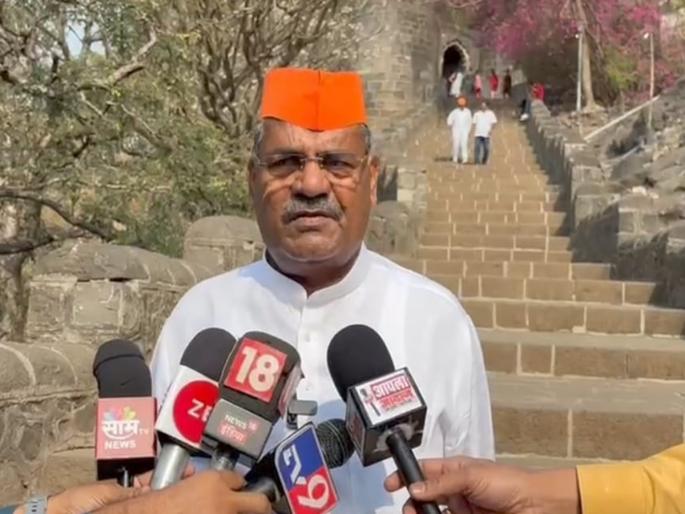 "I don't do gimmicks, in the battlefield for common people's questions" campaign of Adharao Patal starts from Shivneri | VIDEO: "मी नौटंकी करत नाही, सामान्यांच्या प्रश्नांसाठी..." शिवनेरीवरून आढळरावांच्या प्रचारास सुरुवात "I don't do gimmicks, in the battlefield for common people's questions" campaign of Adharao Patal starts from Shivneri | VIDEO: "मी नौटंकी करत नाही, सामान्यांच्या प्रश्नांसाठी..." शिवनेरीवरून आढळरावांच्या प्रचारास सुरुवात