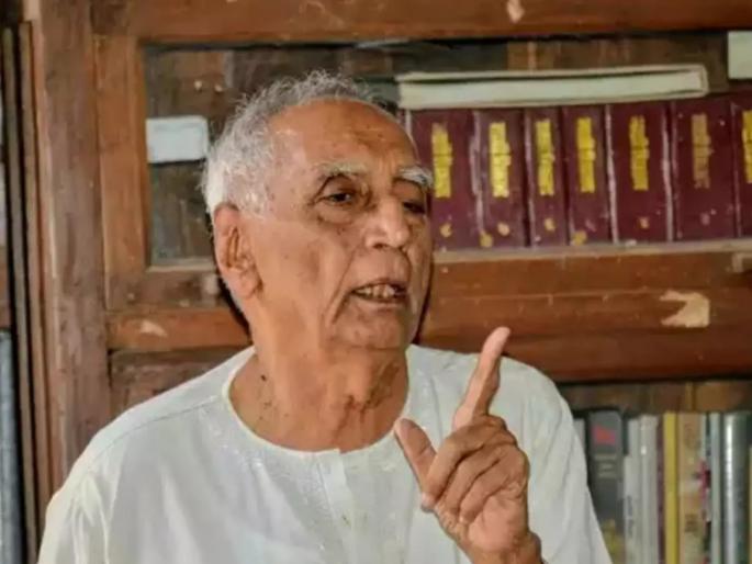 Even if someone speaks sarcastically, it's getting tiring! Will we continue to watch uneasily? Dr. Baba's review questions | कुणी व्यंगात्मक बोलले, तरी दम भरला जातोय! आम्ही अस्वस्थपणे बघत राहणार का? डॉ. बाबा आढावांचा सवाल Even if someone speaks sarcastically, it's getting tiring! Will we continue to watch uneasily? Dr. Baba's review questions | कुणी व्यंगात्मक बोलले, तरी दम भरला जातोय! आम्ही अस्वस्थपणे बघत राहणार का? डॉ. बाबा आढावांचा सवाल
