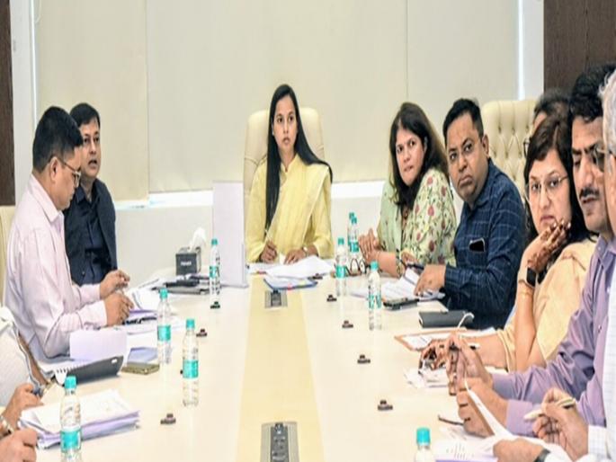 Another scheme for the women of the state Focus on empowering in the industrial sector | राज्यातील लाडक्या बहिणींसाठी आणखी एक योजना; औद्योगिक क्षेत्रात सक्षम करण्यावर भर  Another scheme for the women of the state Focus on empowering in the industrial sector | राज्यातील लाडक्या बहिणींसाठी आणखी एक योजना; औद्योगिक क्षेत्रात सक्षम करण्यावर भर
