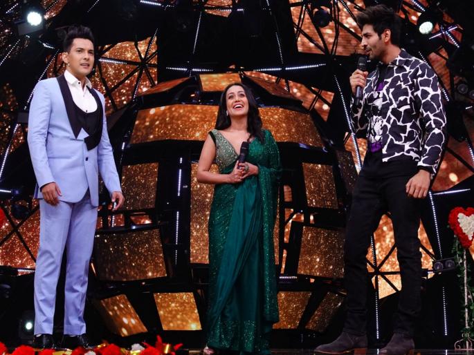Kartik Aryan to be in bride’s tribe during Aditya and Neha’s Marriage, revealed on Indian idol 11 | कार्तिक आर्यनने नेहा कक्कड आणि आदित्य नारायणच्या लग्नाविषयी दिली ही माहिती Kartik Aryan to be in bride’s tribe during Aditya and Neha’s Marriage, revealed on Indian idol 11 | कार्तिक आर्यनने नेहा कक्कड आणि आदित्य नारायणच्या लग्नाविषयी दिली ही माहिती