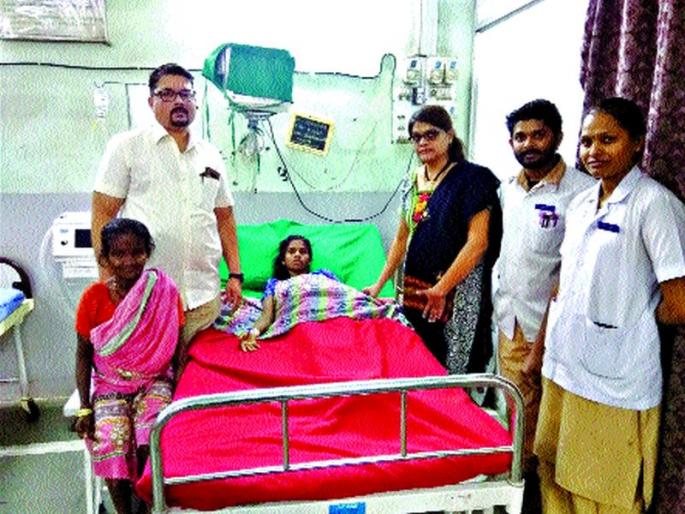 complicated surgery on tribal woman | आदिवासी तरुणीवर अवघड शस्त्रक्रिया complicated surgery on tribal woman | आदिवासी तरुणीवर अवघड शस्त्रक्रिया