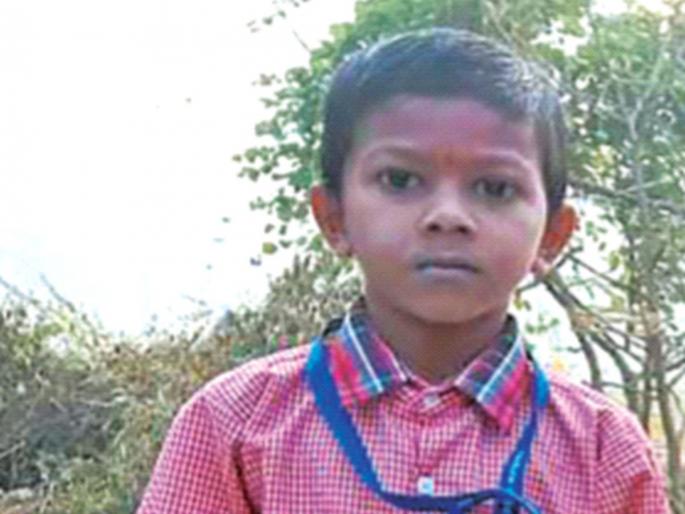 No road, no doctor; Due to lack of timely treatment, lives were lost | रस्ता नाही, डॉक्टर नाही; वेळीच उपचार न मिळाल्याने गेला जीव No road, no doctor; Due to lack of timely treatment, lives were lost | रस्ता नाही, डॉक्टर नाही; वेळीच उपचार न मिळाल्याने गेला जीव