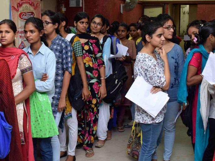 Students will get relaxation for 11th admission, non-crimelayer and EWS certificate on guarantee | Admission: विद्यार्थ्यांना हमीपत्रावर मिळणार ११वी प्रवेश, नॉन क्रिमीलेअर व ईडब्ल्यूएस प्रमाणपत्रासाठी दिलासा Students will get relaxation for 11th admission, non-crimelayer and EWS certificate on guarantee | Admission: विद्यार्थ्यांना हमीपत्रावर मिळणार ११वी प्रवेश, नॉन क्रिमीलेअर व ईडब्ल्यूएस प्रमाणपत्रासाठी दिलासा