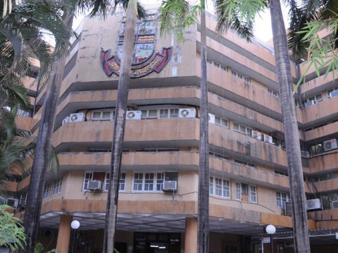 Mira Bhayander Municipal Corporation's sanctioned corporator appointment ball is now in the field of Urban Development Minister | मीरा भाईंदर महापालिकेच्या स्वीकृत नगरसेवक नियुक्तीचा चेंडू आता नगरविकास मंत्र्यांच्या मैदानात Mira Bhayander Municipal Corporation's sanctioned corporator appointment ball is now in the field of Urban Development Minister | मीरा भाईंदर महापालिकेच्या स्वीकृत नगरसेवक नियुक्तीचा चेंडू आता नगरविकास मंत्र्यांच्या मैदानात