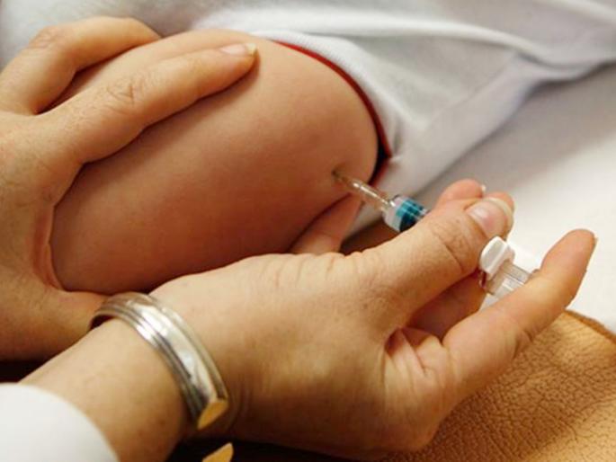 Importance of Adult Vaccination in India; why it is necessary? Article by Dr. Agam Vora | प्रौढांचं लसीकरणः शारीरिक, मानसिक आणि आर्थिक त्रास कमी करू शकणारा 'डोस' Importance of Adult Vaccination in India; why it is necessary? Article by Dr. Agam Vora | प्रौढांचं लसीकरणः शारीरिक, मानसिक आणि आर्थिक त्रास कमी करू शकणारा 'डोस'