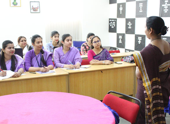 Shocking; 634 d in the state. Ed. On the way to closing the college | धक्कादायक; राज्यातील ६३४ डी. एड. कॉलेज बंद होण्याच्या मार्गावर...! Shocking; 634 d in the state. Ed. On the way to closing the college | धक्कादायक; राज्यातील ६३४ डी. एड. कॉलेज बंद होण्याच्या मार्गावर...!