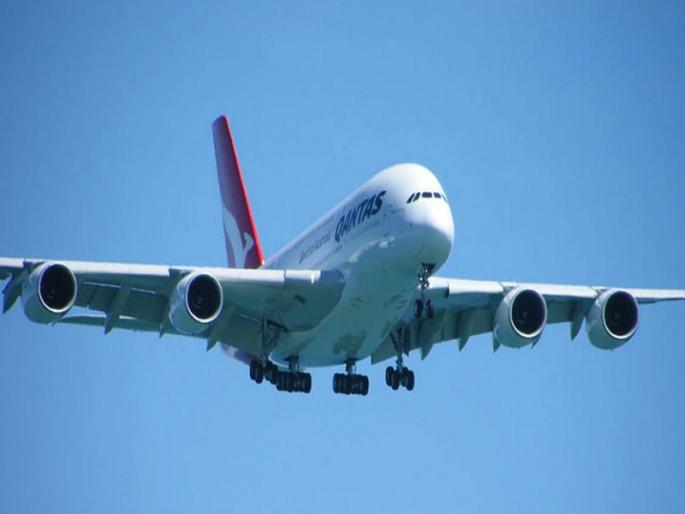 fog hits 10 planes reroutes 2 aeroplane lohgaon airport | Pune: धुक्याचा १० विमानांना फटका, २ विमानांचे मार्ग बदलले fog hits 10 planes reroutes 2 aeroplane lohgaon airport | Pune: धुक्याचा १० विमानांना फटका, २ विमानांचे मार्ग बदलले