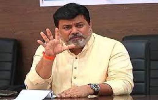 "The state government will stand firmly behind the Afghan students," Uday Samant assured | "अफगाणी विद्यार्थ्यांच्या पाठीशी राज्य सरकार खंबीरपणे उभे राहणार", उदय सामंत यांचे आश्वासन "The state government will stand firmly behind the Afghan students," Uday Samant assured | "अफगाणी विद्यार्थ्यांच्या पाठीशी राज्य सरकार खंबीरपणे उभे राहणार", उदय सामंत यांचे आश्वासन