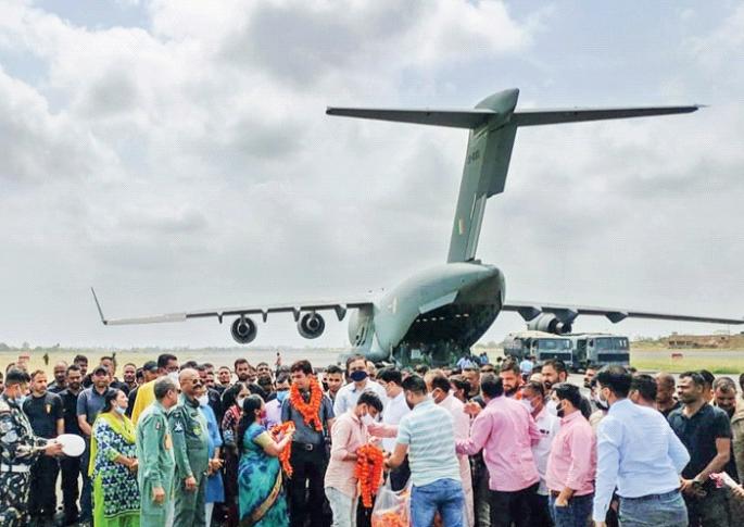 Afghanistan Crisis: Two hundred Indian ‘airlifts’, freed from the clutches of the Taliban; The organization says we will keep all foreign nationals safe | Afghanistan Crisis: दोनशे भारतीय ‘एअरलिफ्ट’, तालिबान्यांच्या तावडीतून सुटका; संघटना म्हणते, आम्ही सर्व परदेशी नागरिकांना सुरक्षित ठेवू Afghanistan Crisis: Two hundred Indian ‘airlifts’, freed from the clutches of the Taliban; The organization says we will keep all foreign nationals safe | Afghanistan Crisis: दोनशे भारतीय ‘एअरलिफ्ट’, तालिबान्यांच्या तावडीतून सुटका; संघटना म्हणते, आम्ही सर्व परदेशी नागरिकांना सुरक्षित ठेवू