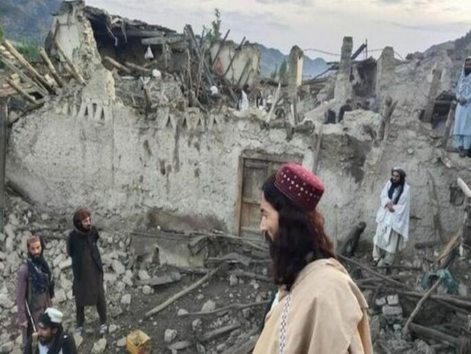 Earthquake Shakes Afghanistan; 2000 people died, buildings collapsed | भूकंपाने अफगाणिस्तान हादरला, इमारती कोसळल्या; २००० जणांचा मृत्यू, अनेकजण जखमी