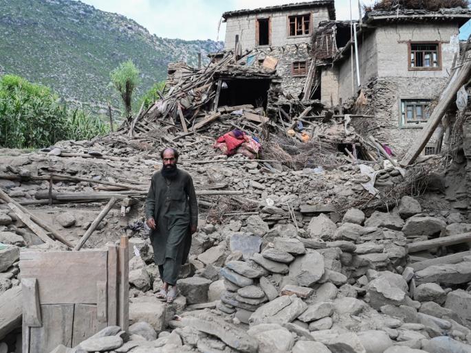 Afghanistan shaken by earthquake again, second major tremor in 24 hours; Relief work hampered | अफगाणिस्तान पुन्हा भूकंपाने हादरला, २४ तासांत दुसरा मोठा धक्का; मदतकार्यात अडथळे Afghanistan shaken by earthquake again, second major tremor in 24 hours; Relief work hampered | अफगाणिस्तान पुन्हा भूकंपाने हादरला, २४ तासांत दुसरा मोठा धक्का; मदतकार्यात अडथळे