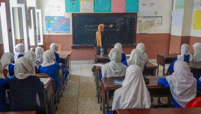 Islamize education, give modern education too; Taliban instruct educationists | शिक्षणाचे इस्लामीकरण करा, आधुनिक शिक्षणदेखील द्या; तालिबानचे शिक्षणतज्ज्ञांना निर्देश