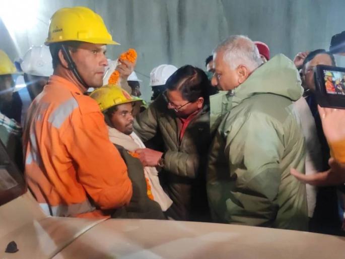 uttarakhand tunnel rescue operation Labourers oppressed by poverty; how much salary was get for working in Silkyara tunnel | गरिबीच्या डोंगराखाली दबलेले मजूर; सिल्क्यारा बोगद्यात कामासाठी मिळायची फक्त एवढी मजुरी uttarakhand tunnel rescue operation Labourers oppressed by poverty; how much salary was get for working in Silkyara tunnel | गरिबीच्या डोंगराखाली दबलेले मजूर; सिल्क्यारा बोगद्यात कामासाठी मिळायची फक्त एवढी मजुरी