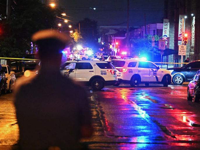 shooting at a bar in the us state of california more then 5 died | अमेरिका पुन्हा हादरली! कॅलिफोर्नियाच्या बारमध्ये अंदाधुंद गोळीबार; 5 जणांचा मृत्यू, 6 जखमी shooting at a bar in the us state of california more then 5 died | अमेरिका पुन्हा हादरली! कॅलिफोर्नियाच्या बारमध्ये अंदाधुंद गोळीबार; 5 जणांचा मृत्यू, 6 जखमी