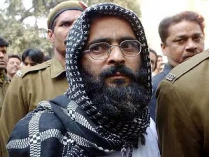 Afzal Guru's brother to contest Jammu and Kashmir election; Four leaders of Jamaat-e-Islami are also candidates | अफझल गुरुचा भाऊ लढवणार जम्मू काश्मीरची निवडणूक; जमात-ए-इस्लामीचे चार नेतेही उमेदवार Afzal Guru's brother to contest Jammu and Kashmir election; Four leaders of Jamaat-e-Islami are also candidates | अफझल गुरुचा भाऊ लढवणार जम्मू काश्मीरची निवडणूक; जमात-ए-इस्लामीचे चार नेतेही उमेदवार