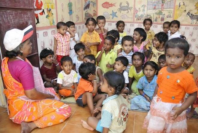 Why grandmother's gynaec test to handle children ? | मुलांना सांभाळणाऱ्या आजींची गायनिक टेस्ट कशाला? Why grandmother's gynaec test to handle children ? | मुलांना सांभाळणाऱ्या आजींची गायनिक टेस्ट कशाला?
