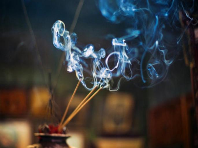 Government imposes restrictions on the import of incense and perfume items | अगरबत्ती व सुगंधीत वस्तूंच्या आयातीवर सरकारने घातले निर्बंध