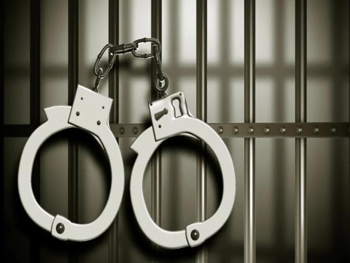 Accused found in Bhayander police custody in Mumbai | भाईंदर पोलिसांच्या तावडीतून पाळलेला आरोपी सापडला मुंबईत   Accused found in Bhayander police custody in Mumbai | भाईंदर पोलिसांच्या तावडीतून पाळलेला आरोपी सापडला मुंबईत