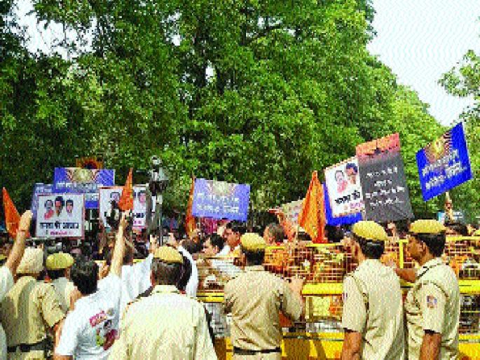 'Udan' offers priority to Gujarat as a cheap airport | ‘उडान’ स्वस्त विमानसेवेत महाराष्ट्राऐवजी गुजरातला प्राधान्य