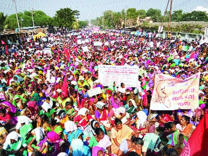 Bullet train, aggregation of farmers of Elgar, Maharashtra and Gujarat against Express-Way | बुलेट ट्रेन, एक्स्प्रेस-वेविरोधात एल्गार, महाराष्ट्र, गुजरातच्या शेतक-यांचे एकत्रित आंदोलन