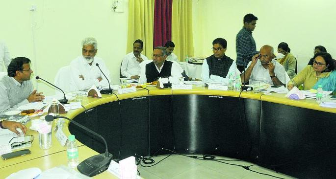 'Resource bank' to be set up for farmers: Agriculture Minister Bhuse | शेतकऱ्यांसाठी रिसोर्स बँक तयार करणार : कृषिमंत्री दादाजी भुसे