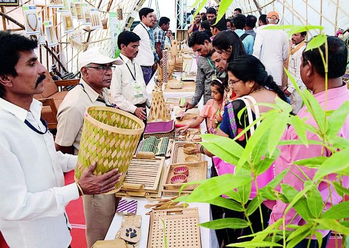 Agro Vision: From bamboo oil and shirt too | अॅग्रो व्हिजन : बांबूपासून आॅईल आणि शर्ट सुद्धा Agro Vision: From bamboo oil and shirt too | अॅग्रो व्हिजन : बांबूपासून आॅईल आणि शर्ट सुद्धा