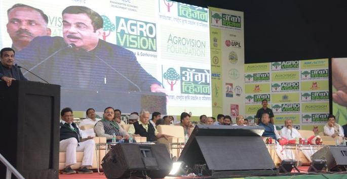 Based on the knowledge of Agro Vision, farmers should be enriched | अ‍ॅग्रो व्हिजनमधील ज्ञानाच्या आधारे शेतकऱ्यांनी समृद्ध व्हावे 