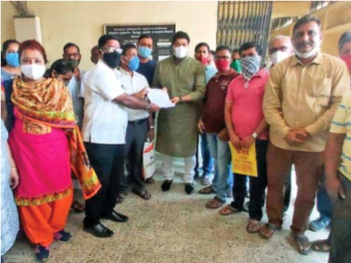 Garbage collection at Balaji Garden stopped | ‘बालाजी गार्डन’मधील कचरा उचलणे बंद; प्रशासनाने दिली चार दिवसांची मुदत Garbage collection at Balaji Garden stopped | ‘बालाजी गार्डन’मधील कचरा उचलणे बंद; प्रशासनाने दिली चार दिवसांची मुदत