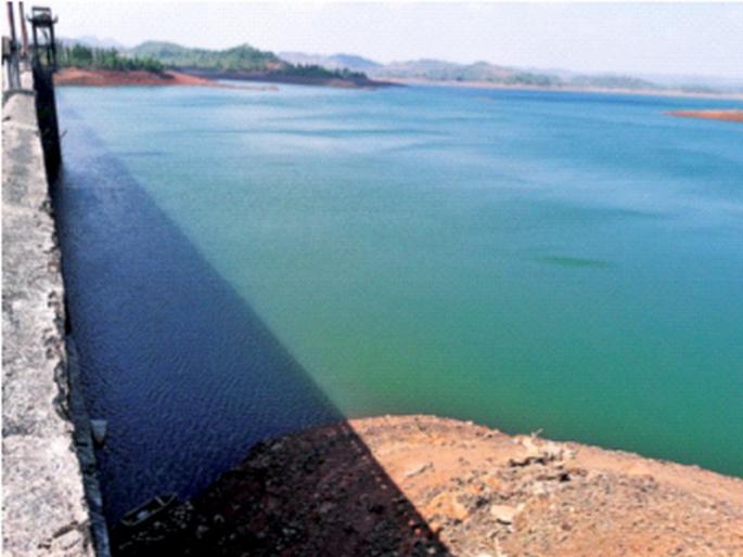 Water resources in the district, but the farmers-villagers | जिल्ह्यात पाण्याचे स्रोत, शेतकरी-ग्रामस्थांची मात्र वणवण Water resources in the district, but the farmers-villagers | जिल्ह्यात पाण्याचे स्रोत, शेतकरी-ग्रामस्थांची मात्र वणवण