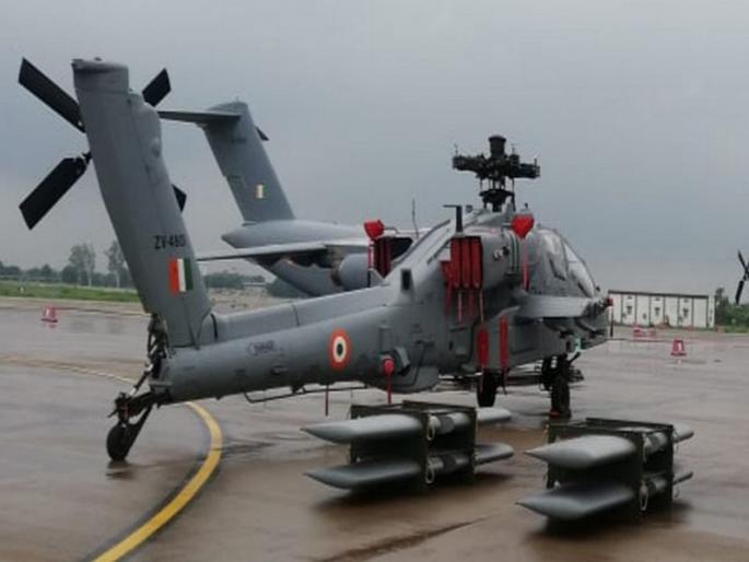 Four 'Apache' helicopters arrive in India ahead of time | चार ‘अॅपाचे’ हेलिकॉप्टर वेळेआधीच भारतात Four 'Apache' helicopters arrive in India ahead of time | चार ‘अॅपाचे’ हेलिकॉप्टर वेळेआधीच भारतात