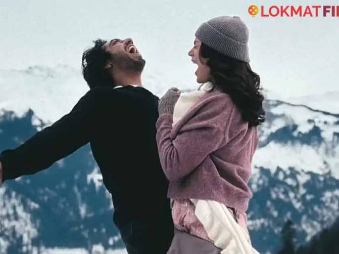 ahaan panday and aneet padda starrer blockbuster romantic saiyaara movie now trending on ott | ५० कोटी बजेट अन् ५०० कोटींपेक्षा जास्त कमाई! बॉक्स ऑफिस गाजवलेला 'हा' सिनेमा OTTवर आहे ट्रेंडिंग, तुम्ही पाहिलात का?