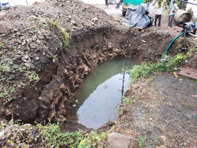 Death of a youth after falling into the pit of life authority; Incident in Yavatmal | जीवन प्राधिकरणाच्या खड्ड्यात पडून युवकाचा मृत्यू; यवतमाळमधील घटना Death of a youth after falling into the pit of life authority; Incident in Yavatmal | जीवन प्राधिकरणाच्या खड्ड्यात पडून युवकाचा मृत्यू; यवतमाळमधील घटना