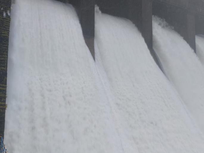 All the gates of the Dhamani dam opened; Flood to Surya river, alert to riverside villages | धामणी धरणाचे सर्व दरवाजे उघडले; सूर्या नदीला पूर, नदीकाठच्या गावांना सतर्कतेचा इशारा