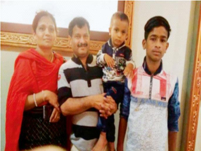 Doctor commits suicide by poisoning two children | दोन मुले, पत्नीला विष देऊन डॉक्टरची आत्महत्या; चिठ्ठीत लिहिले जीवन संपविण्याचे कारण Doctor commits suicide by poisoning two children | दोन मुले, पत्नीला विष देऊन डॉक्टरची आत्महत्या; चिठ्ठीत लिहिले जीवन संपविण्याचे कारण