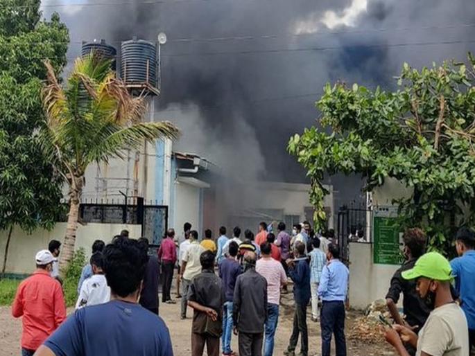 Pune MIDC Fire: The company starts working as usual; There was a sudden explosion and fire in company | Pune MIDC Fire: कंपनीत रोजच्यासारखं काम सुरू होतं; अचानक झाला स्फोट, अन्... Pune MIDC Fire: The company starts working as usual; There was a sudden explosion and fire in company | Pune MIDC Fire: कंपनीत रोजच्यासारखं काम सुरू होतं; अचानक झाला स्फोट, अन्...