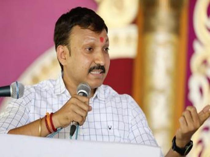 Shiv Sena MP Omraje Nimbalkar has criticized the ministers and MLAs in the maharashtra government. | 'दोन हात करायची वेळ आली, तर आम्हीही कमी पडणार नाही'; शिवसेनेचा राष्ट्रवादीला इशारा Shiv Sena MP Omraje Nimbalkar has criticized the ministers and MLAs in the maharashtra government. | 'दोन हात करायची वेळ आली, तर आम्हीही कमी पडणार नाही'; शिवसेनेचा राष्ट्रवादीला इशारा
