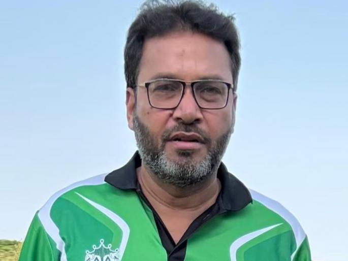moradabad cricketer died after bowling last ball video | Video - टीम जिंकली पण 'तो' हरला, क्रिकेटर मैदानावरच कोसळला, शेवटचा बॉल टाकला अन्...