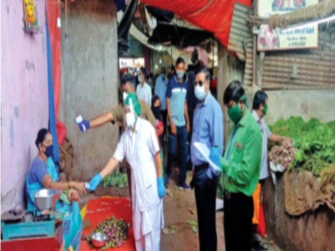 Punitive action against violators in Khopoli market | खोपोली बाजारपेठेत नियम मोडणाऱ्यांंविरोधात दंडात्मक कारवाई Punitive action against violators in Khopoli market | खोपोली बाजारपेठेत नियम मोडणाऱ्यांंविरोधात दंडात्मक कारवाई