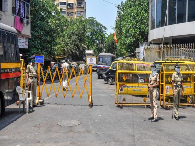 CoronaVirus News: Containment zone rules up to March 31; The more stringent role of the central government | CoronaVirus News: कंटेनमेंट झोनबाबत केलेले नियम ३१ मार्चपर्यंत कायम; केंद्र सरकारची अधिक कडक भूमिका CoronaVirus News: Containment zone rules up to March 31; The more stringent role of the central government | CoronaVirus News: कंटेनमेंट झोनबाबत केलेले नियम ३१ मार्चपर्यंत कायम; केंद्र सरकारची अधिक कडक भूमिका