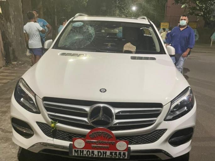 Ulhasnagar MLA Kumar Ailani car attacked; Vehicle damage, crime filed | उल्हासनगरचे आमदार कुमार आयलानी यांच्या गाडीवर हल्ला; गाडीचे नुकसान, गुन्हा दाखल Ulhasnagar MLA Kumar Ailani car attacked; Vehicle damage, crime filed | उल्हासनगरचे आमदार कुमार आयलानी यांच्या गाडीवर हल्ला; गाडीचे नुकसान, गुन्हा दाखल