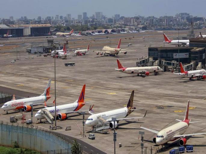 Mumbai has two major airports, but no state hangar; even the government has to rent a hangar! | मुंबईत दोन मोठे विमानतळ, मात्र स्टेट हँगरच नाही; सरकारलाही भाड्याने घ्यावे लागते हँगर! Mumbai has two major airports, but no state hangar; even the government has to rent a hangar! | मुंबईत दोन मोठे विमानतळ, मात्र स्टेट हँगरच नाही; सरकारलाही भाड्याने घ्यावे लागते हँगर!