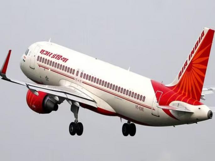 Air India plane carrying leaders makes emergency landing; MP says - We narrowly escaped! | नेत्यांना घेऊन जाणाऱ्या एअर इंडियाच्या विमानाचे आपत्कालीन लँडिंग; खासदार म्हणाले - आम्ही थोडक्यात बचावलो!