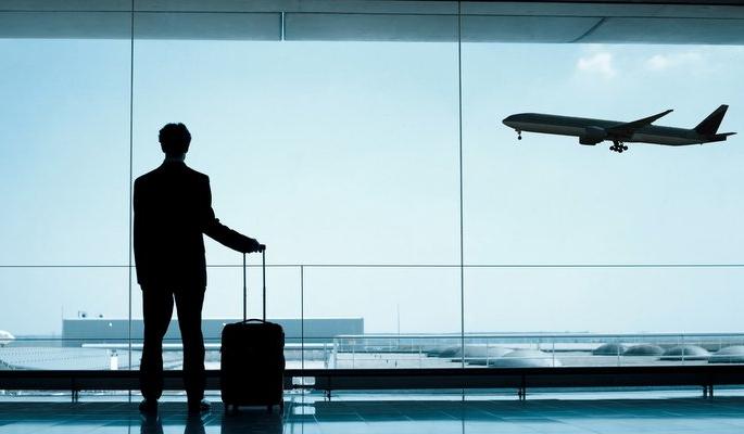 Over 39 lakh gold seized from Mumbai airport | मुंबई विमानतळावरून ३९ लाखांचे सोने जप्त