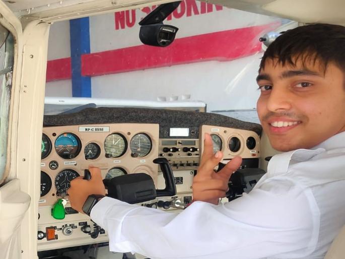 Amravati: Boy meets in plane crash, academy not helping with insurance, father Rajkumar Konde alleges | Amravati: मुलगा विमान अपघातात गेला, विम्यासाठी अकॅडमी मदत करेना, पिता राजकुमार कोंडे यांचा आरोप Amravati: Boy meets in plane crash, academy not helping with insurance, father Rajkumar Konde alleges | Amravati: मुलगा विमान अपघातात गेला, विम्यासाठी अकॅडमी मदत करेना, पिता राजकुमार कोंडे यांचा आरोप