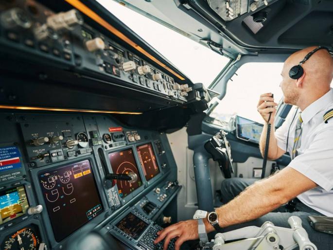 Do you want to become a pilot? Then there is a lot of scope right now | वैमानिक व्हायचंय का? मग सध्या खूप स्कोप आहे... Do you want to become a pilot? Then there is a lot of scope right now | वैमानिक व्हायचंय का? मग सध्या खूप स्कोप आहे...