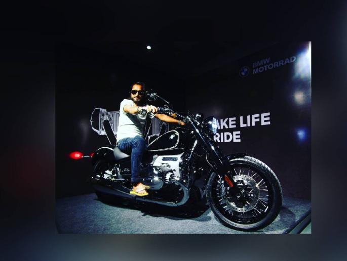 indian idol marathi judge ajay atul gogavale buys his dream bike | अखेर स्वप्न सत्यात उतरलं! अतुल गोगावलेने खरेदी केली ड्रीम बाईक; किंमत ऐकून होतील डोळे पांढरे indian idol marathi judge ajay atul gogavale buys his dream bike | अखेर स्वप्न सत्यात उतरलं! अतुल गोगावलेने खरेदी केली ड्रीम बाईक; किंमत ऐकून होतील डोळे पांढरे